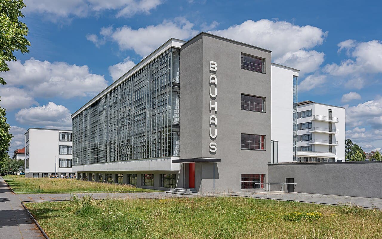 Das Bauhausgebäude in Dessau-Roßlau