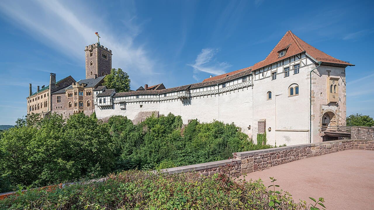 Außenansicht der Wartburg bei Eisenach in Thüringen